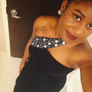 One-Shoulder Formal Dress